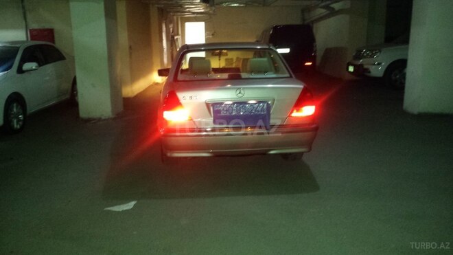 Mercedes C 180 1999, 342,000 km - 0.2 л - Bakı