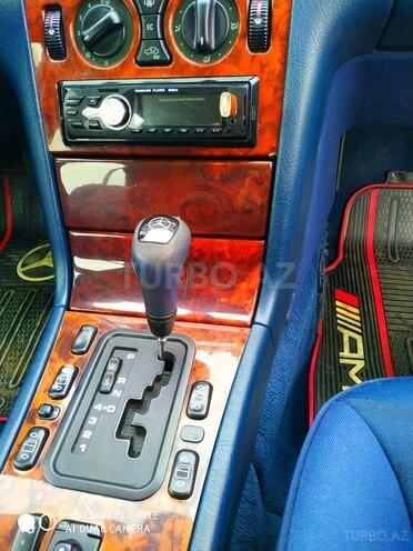 Mercedes E 200 1998, 235,000 km - 2.0 л - Bakı