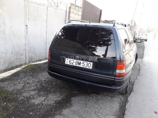 Opel Astra 1994, 368,000 km - 1.6 l - Zaqatala