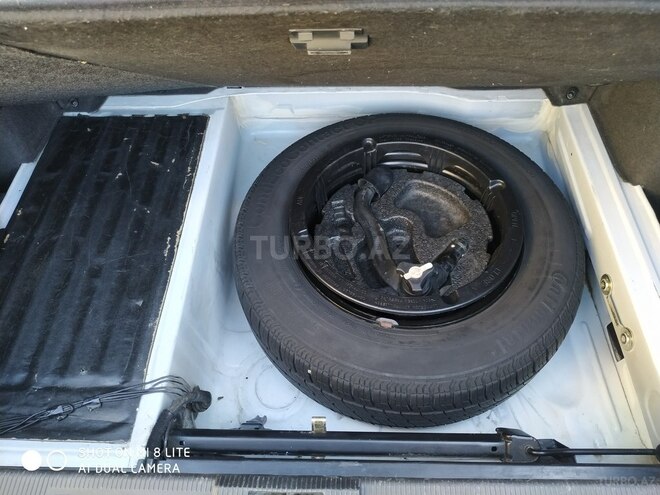 Mercedes E 200 1998, 235,000 km - 2.0 л - Bakı