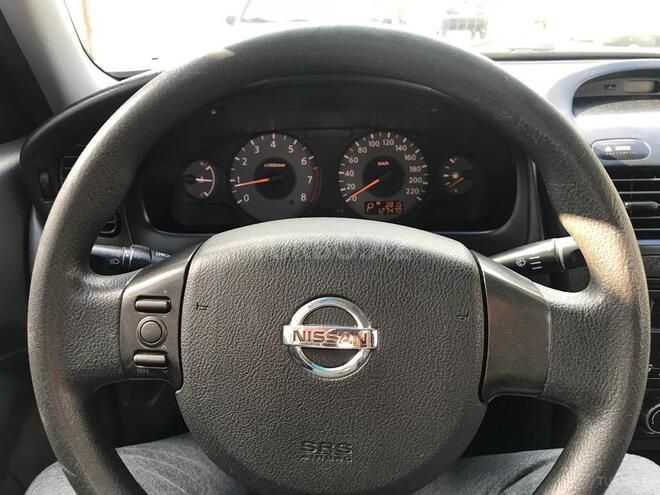 Nissan Sunny 2010, 127,000 km - 1.6 l - Bakı