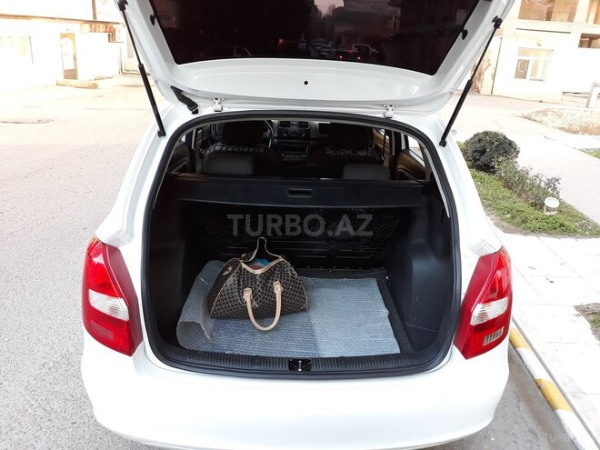 Skoda Fabia 2013, 160,500 km - 1.2 l - Bakı