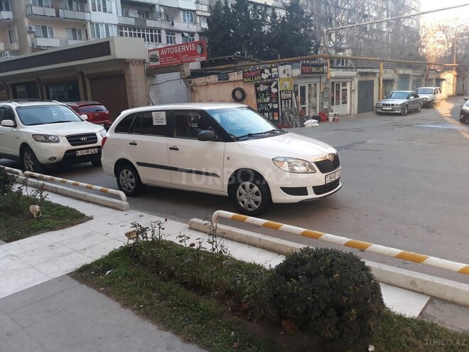 Skoda Fabia 2013, 160,500 km - 1.2 l - Bakı