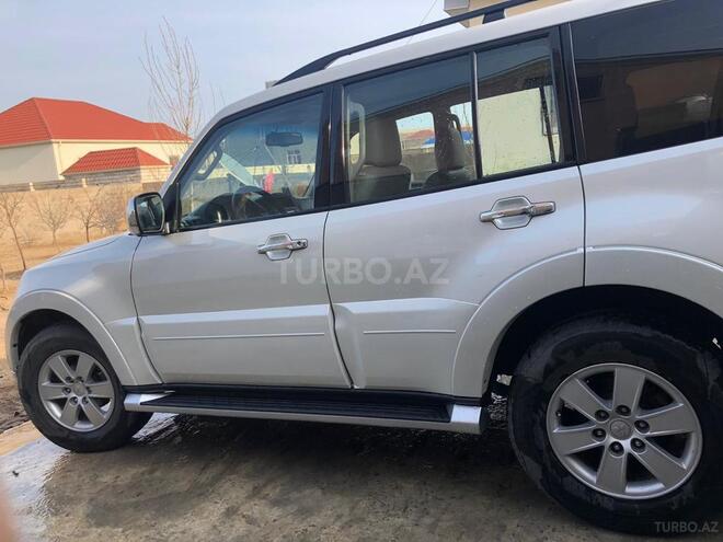 Mitsubishi Pajero 2008, 134,000 km - 3.0 l - Bakı