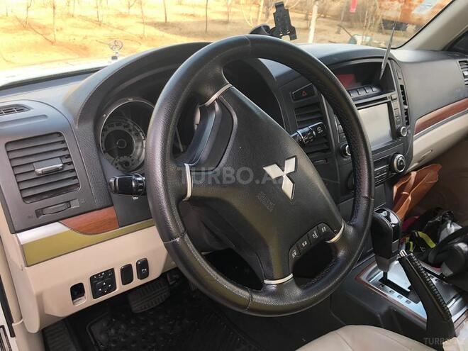 Mitsubishi Pajero 2008, 134,000 km - 3.0 l - Bakı