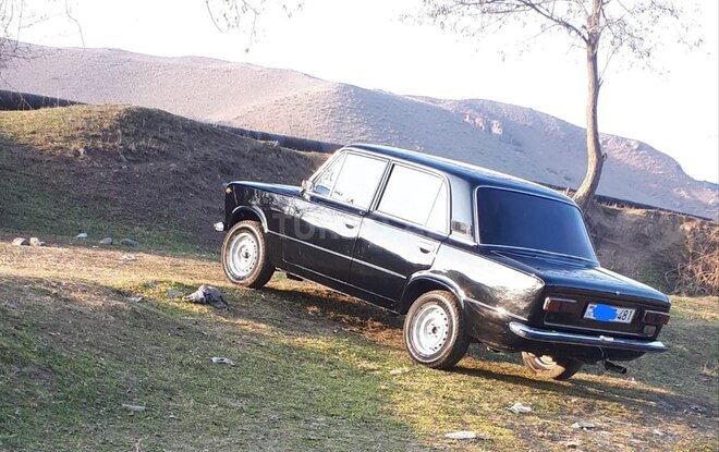 LADA (VAZ) 21011 1978, 333,000 km - 1.6 l - Samux