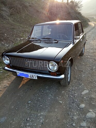 LADA (VAZ) 21011 1978, 333,000 km - 1.6 l - Samux