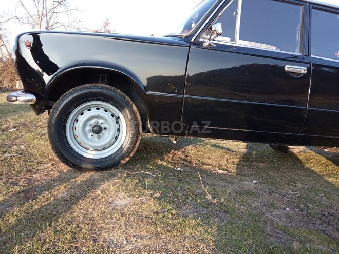 LADA (VAZ) 21011 1978, 333,000 km - 1.6 l - Samux