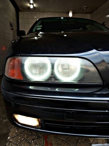 BMW 520 1998, 260,000 km - 2.0 l - Bakı
