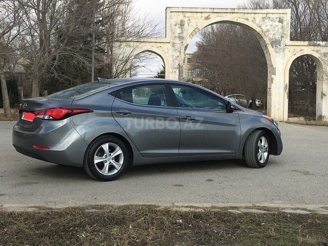 Hyundai Elantra 2015, 75,000 km - 1.8 l - Bakı