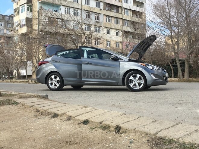 Hyundai Elantra 2015, 75,000 km - 1.8 l - Bakı