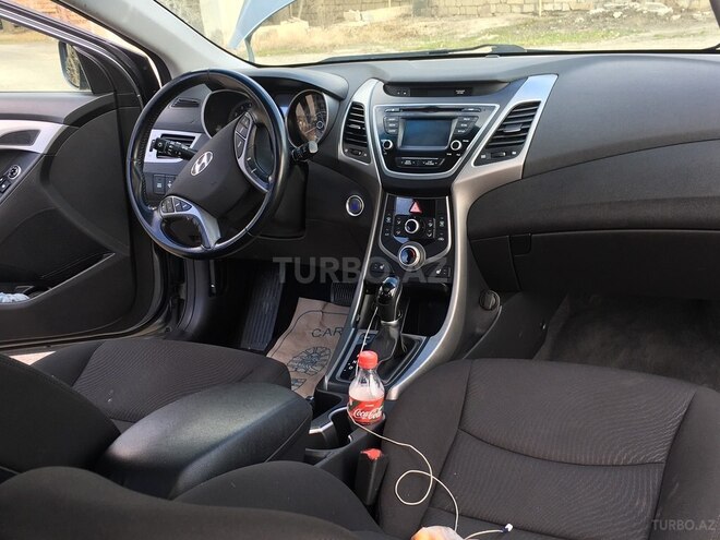 Hyundai Elantra 2015, 75,000 km - 1.8 l - Bakı