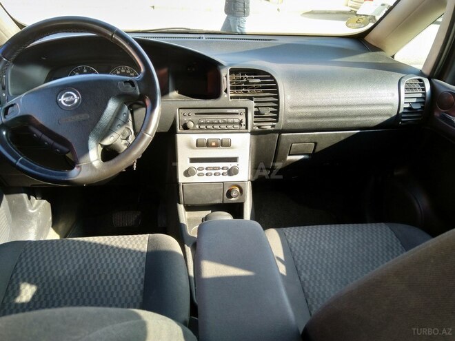 Opel Zafira 2003, 390,000 km - 2.0 л - Bakı