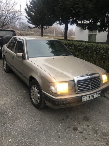 Mercedes E 230 1985, 222,322 km - 2.3 l - Şəki
