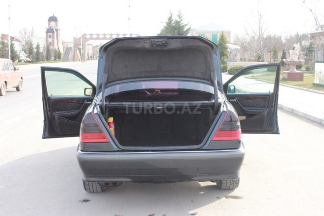 Mercedes C 280 1997, 207,000 km - 2.8 l - Bakı