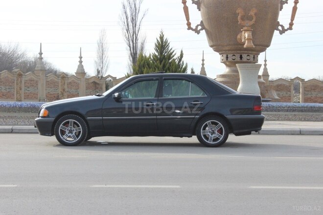 Mercedes C 280 1997, 207,000 km - 2.8 l - Bakı