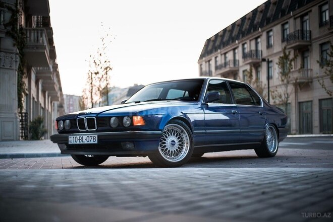 BMW 735 1991, 290,000 km - 3.5 л - Bakı