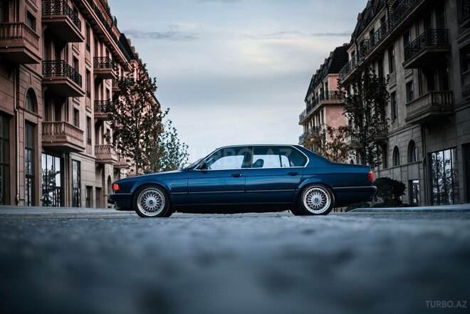 BMW 735 1991, 290,000 km - 3.5 л - Bakı
