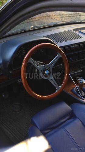 BMW 735 1991, 290,000 km - 3.5 л - Bakı