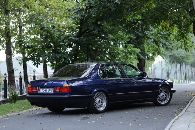 BMW 735 1991, 290,000 km - 3.5 л - Bakı
