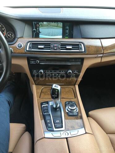 BMW 750 2011, 133,000 km - 4.4 l - Bakı