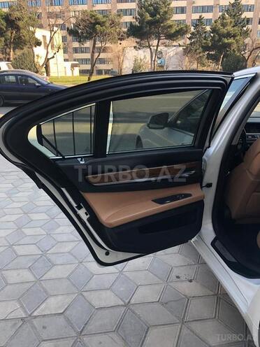 BMW 750 2011, 133,000 km - 4.4 l - Bakı