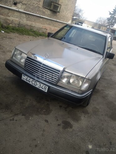 Mercedes E 200 1989, 2,380,000 km - 0.2 l - Bakı