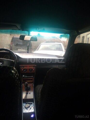 Mercedes E 200 1989, 2,380,000 km - 0.2 l - Bakı