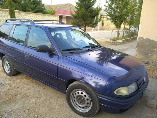 Opel Astra 1996, 325,000 km - 1.6 l - Şirvan
