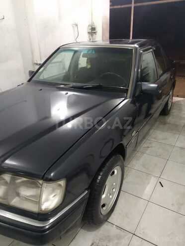 Mercedes E 200 1989, 160,000 km - 2.0 l - Bakı