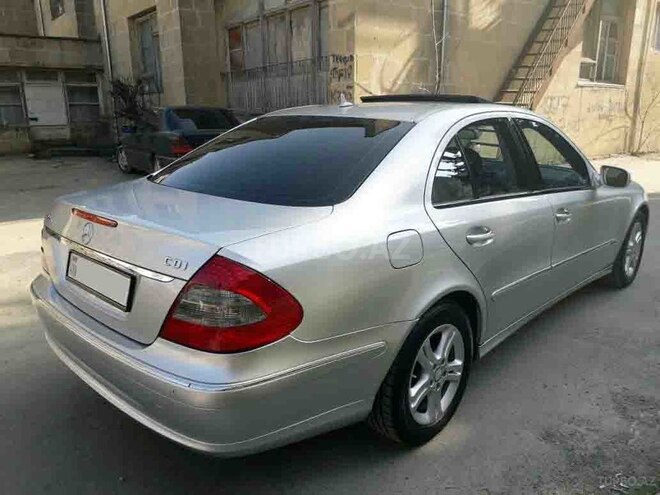 Mercedes E 220 2007, 236,000 km - 2.2 l - Bakı