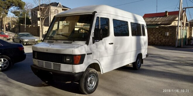 Mercedes 208 D 1993, 350,000 km - 0.3 л - Bakı