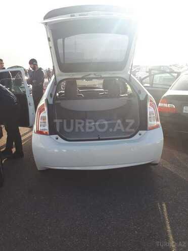 Toyota Prius 2015, 70,000 km - 1.8 l - Bakı