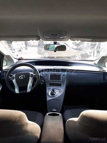 Toyota Prius 2015, 70,000 km - 1.8 l - Bakı