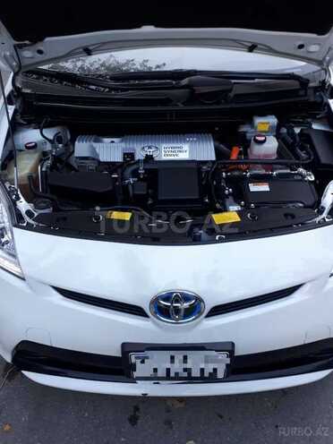 Toyota Prius 2015, 70,000 km - 1.8 l - Bakı