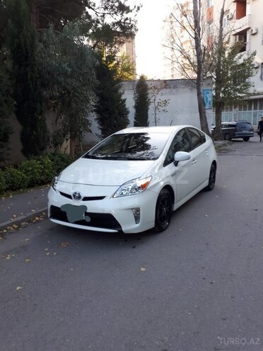 Toyota Prius 2015, 70,000 km - 1.8 l - Bakı