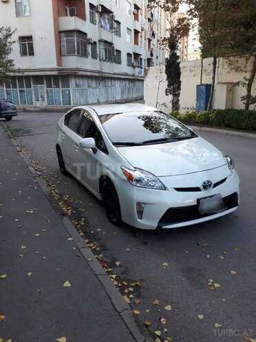 Toyota Prius 2015, 70,000 km - 1.8 l - Bakı