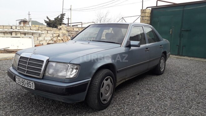 Mercedes E 300 1985, 250,756 km - 3.0 l - Bakı