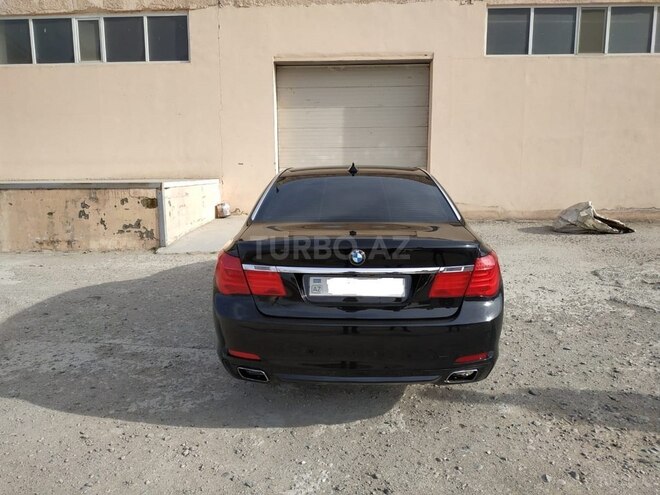 BMW 750 2009, 113,000 km - 4.4 л - Bakı