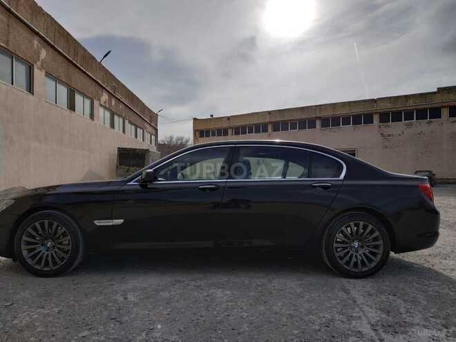 BMW 750 2009, 113,000 km - 4.4 л - Bakı