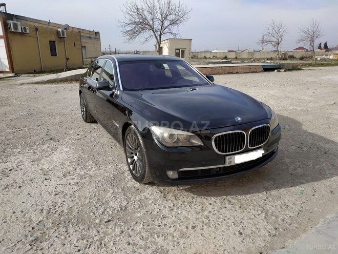 BMW 750 2009, 113,000 km - 4.4 л - Bakı