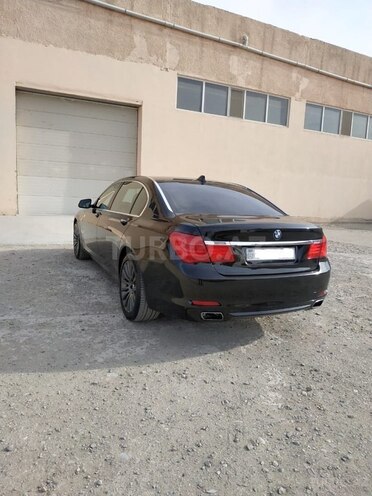 BMW 750 2009, 113,000 km - 4.4 л - Bakı