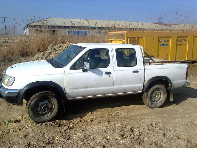 Nissan Navara 2000, 445,000 km - 2.5 l - Bakı