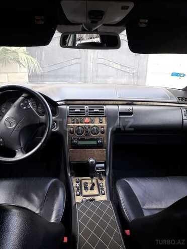 Mercedes E 320 1999, 224,000 km - 3.2 л - Balakən