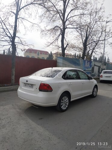 Volkswagen Polo 2012, 175,000 km - 1.6 l - Gəncə