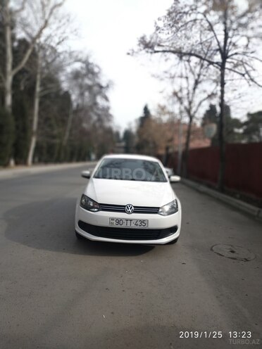 Volkswagen Polo 2012, 175,000 km - 1.6 l - Gəncə