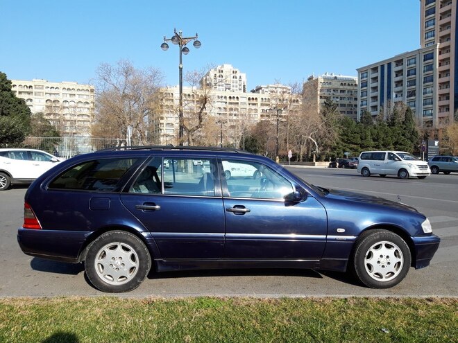 Mercedes C 200 1999, 334,241 km - 2.0 л - Bakı