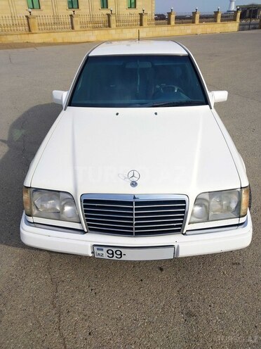 Mercedes E 280 1994, 318,000 km - 2.8 l - Bakı