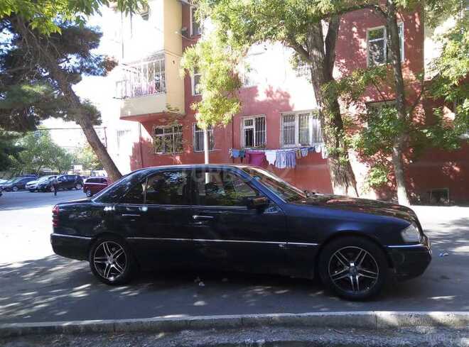 Mercedes C 180 1995, 333,000 km - 1.8 l - Bakı