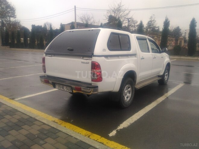Toyota Hilux 2012, 177,000 km - 2.5 л - Gəncə